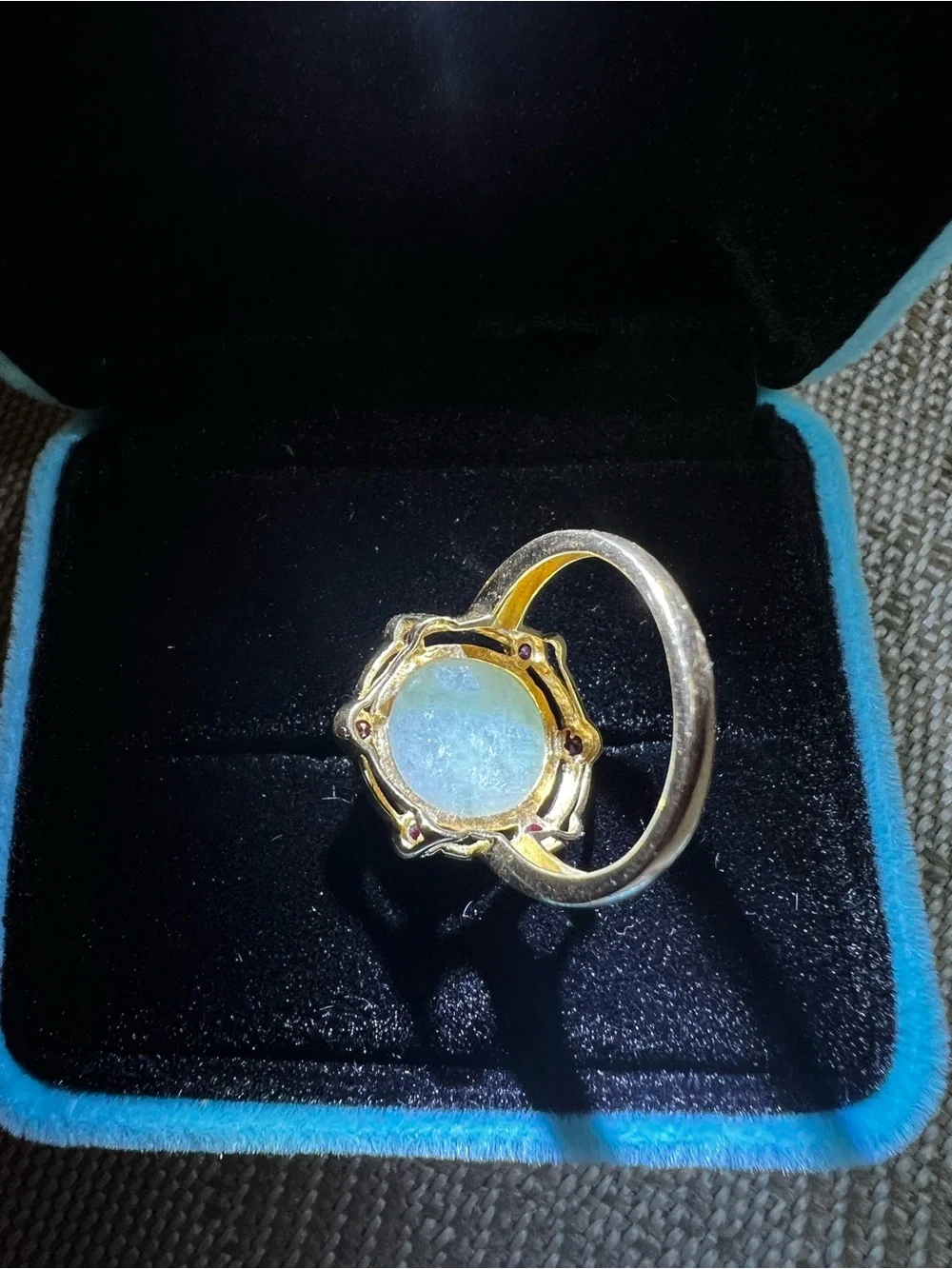 VINTAGE REAL 14K Gold Ring with REAL Jade large stone, and Ruby Accents